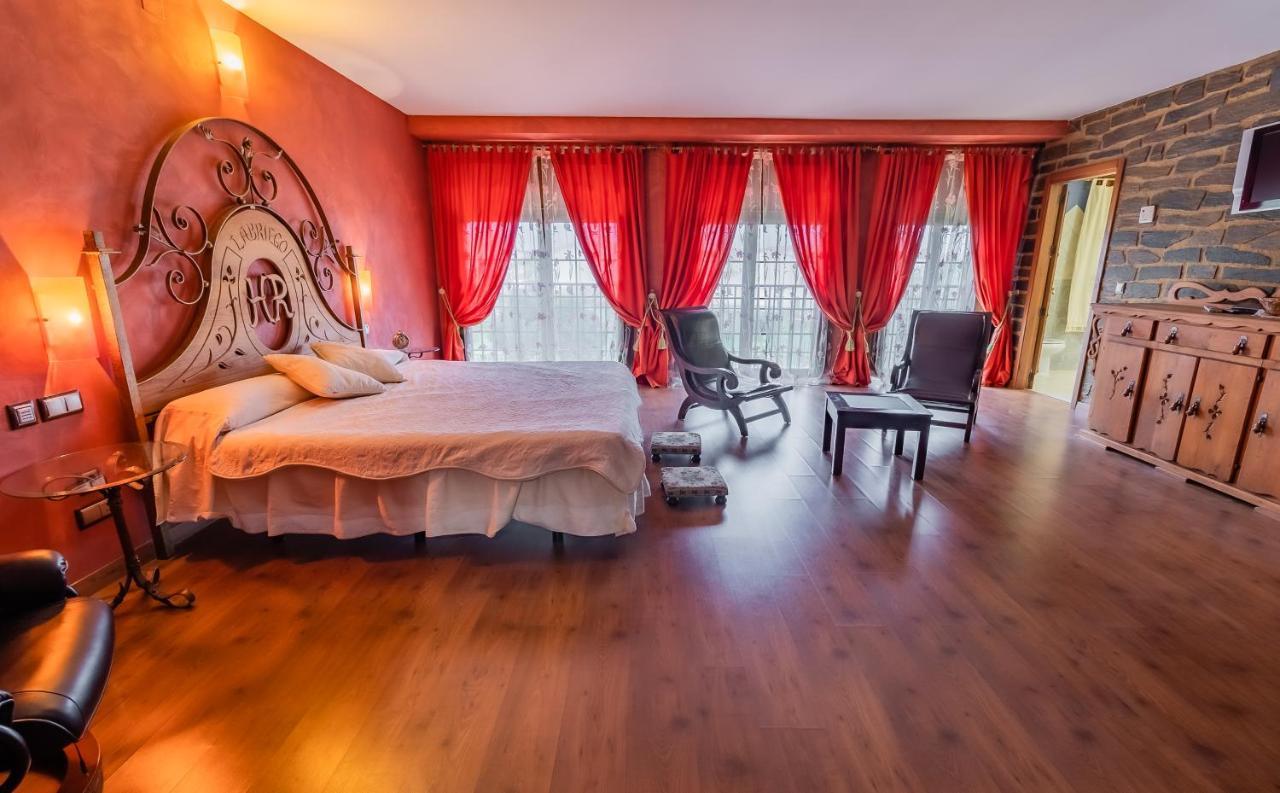 Hotel Rural El Labriego By Vivere Stays Plasenzuela ภายนอก รูปภาพ