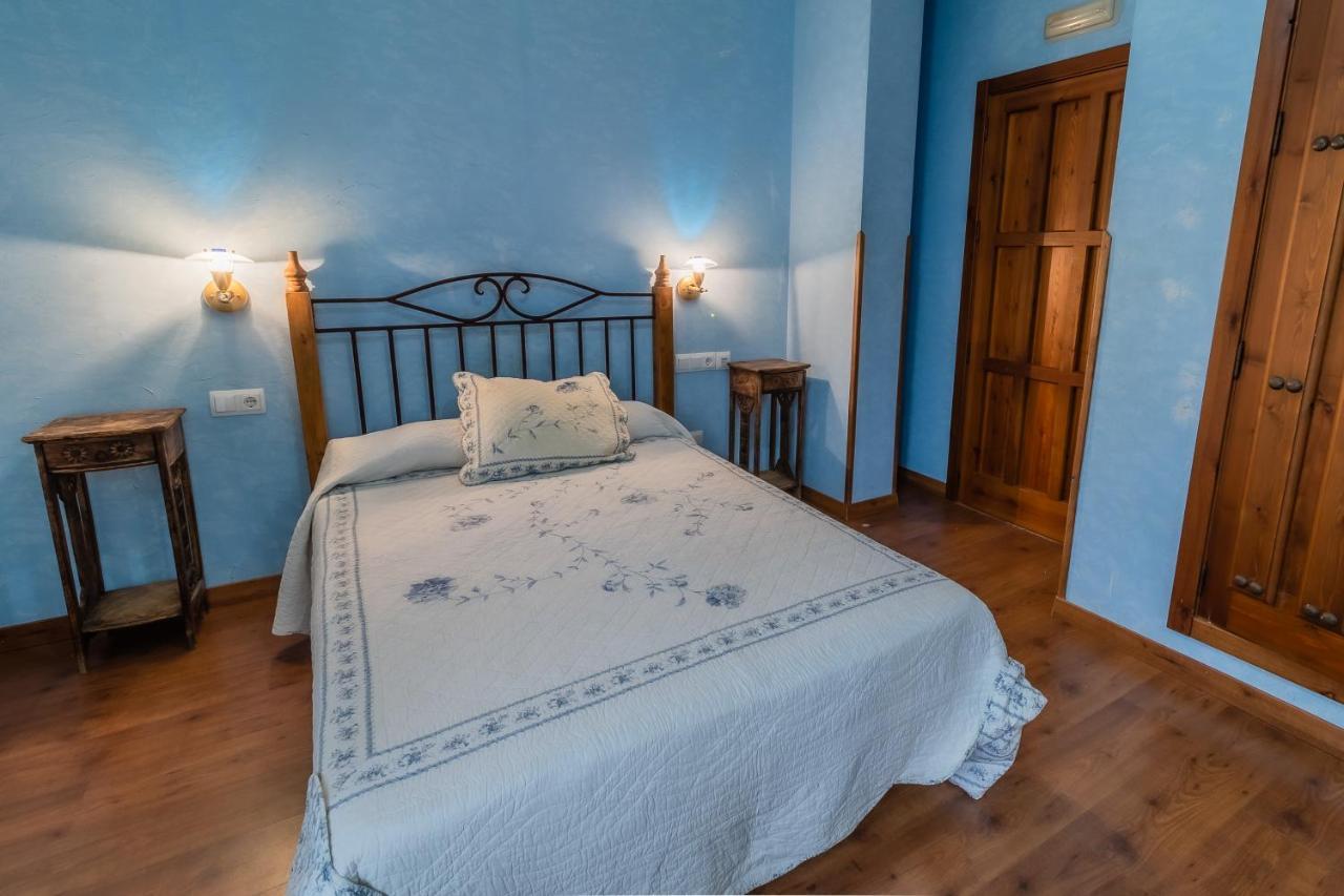Hotel Rural El Labriego By Vivere Stays Plasenzuela ภายนอก รูปภาพ