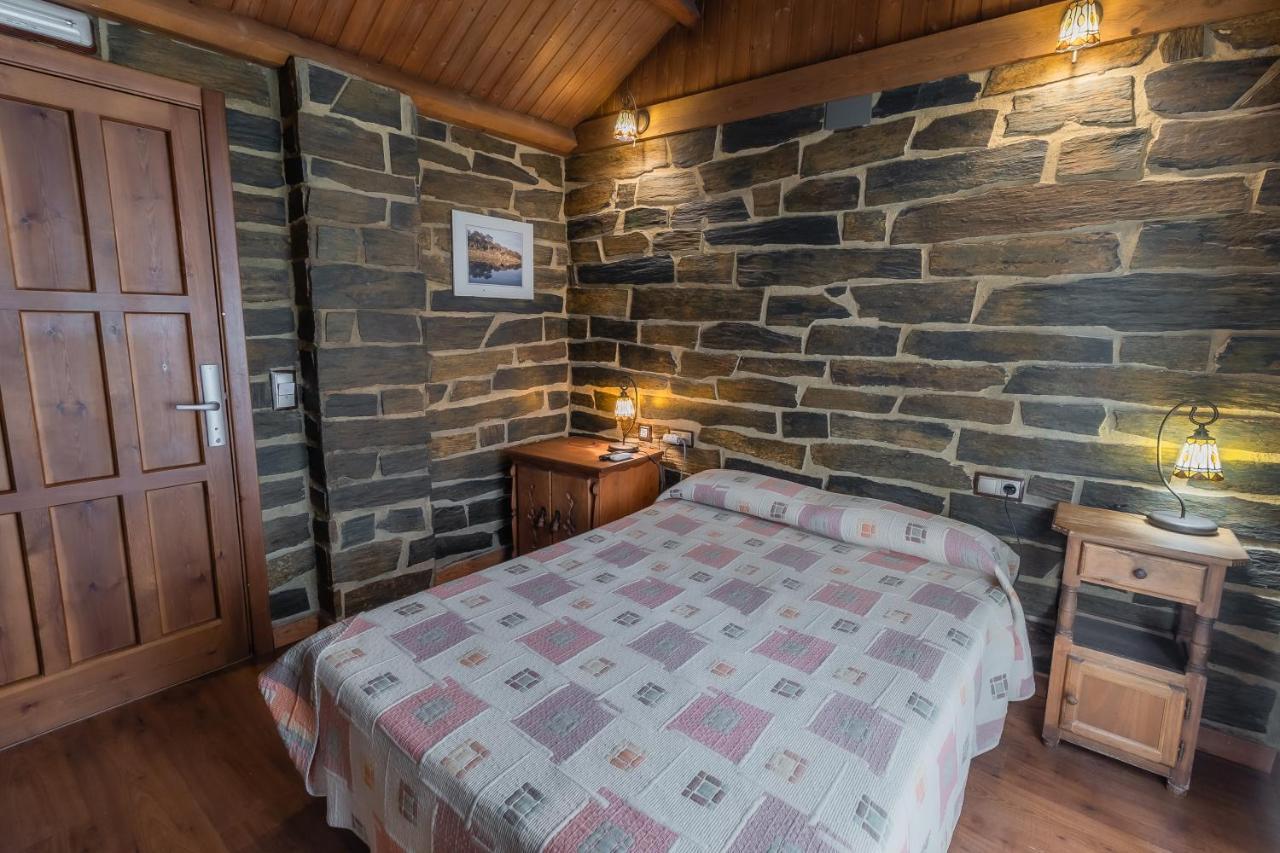 Hotel Rural El Labriego By Vivere Stays Plasenzuela ภายนอก รูปภาพ