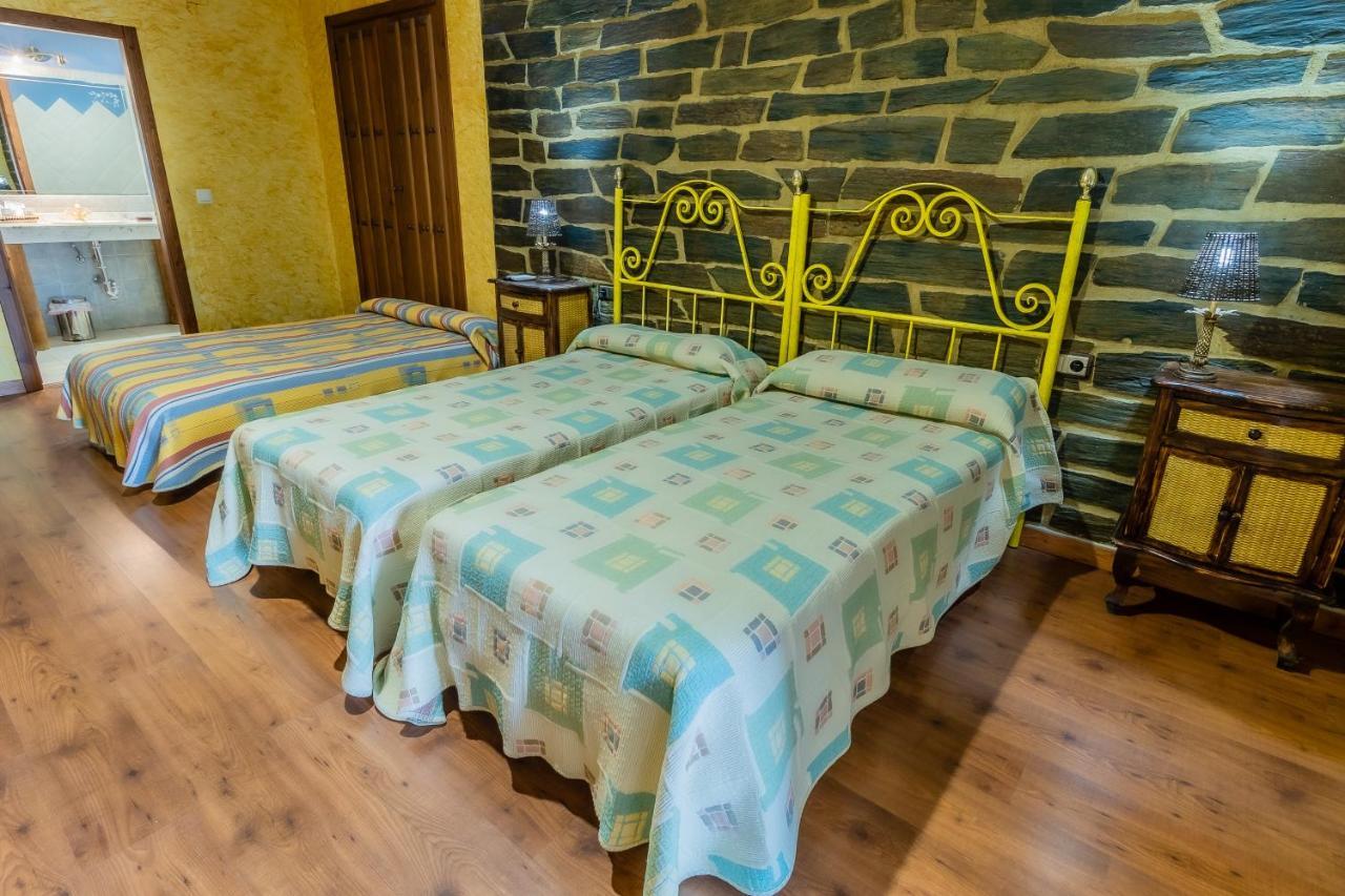Hotel Rural El Labriego By Vivere Stays Plasenzuela ภายนอก รูปภาพ