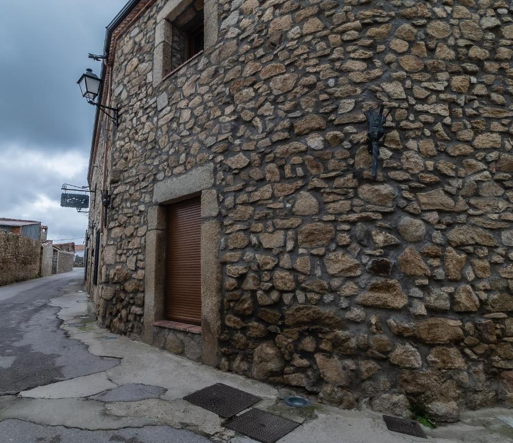 Hotel Rural El Labriego By Vivere Stays Plasenzuela ภายนอก รูปภาพ