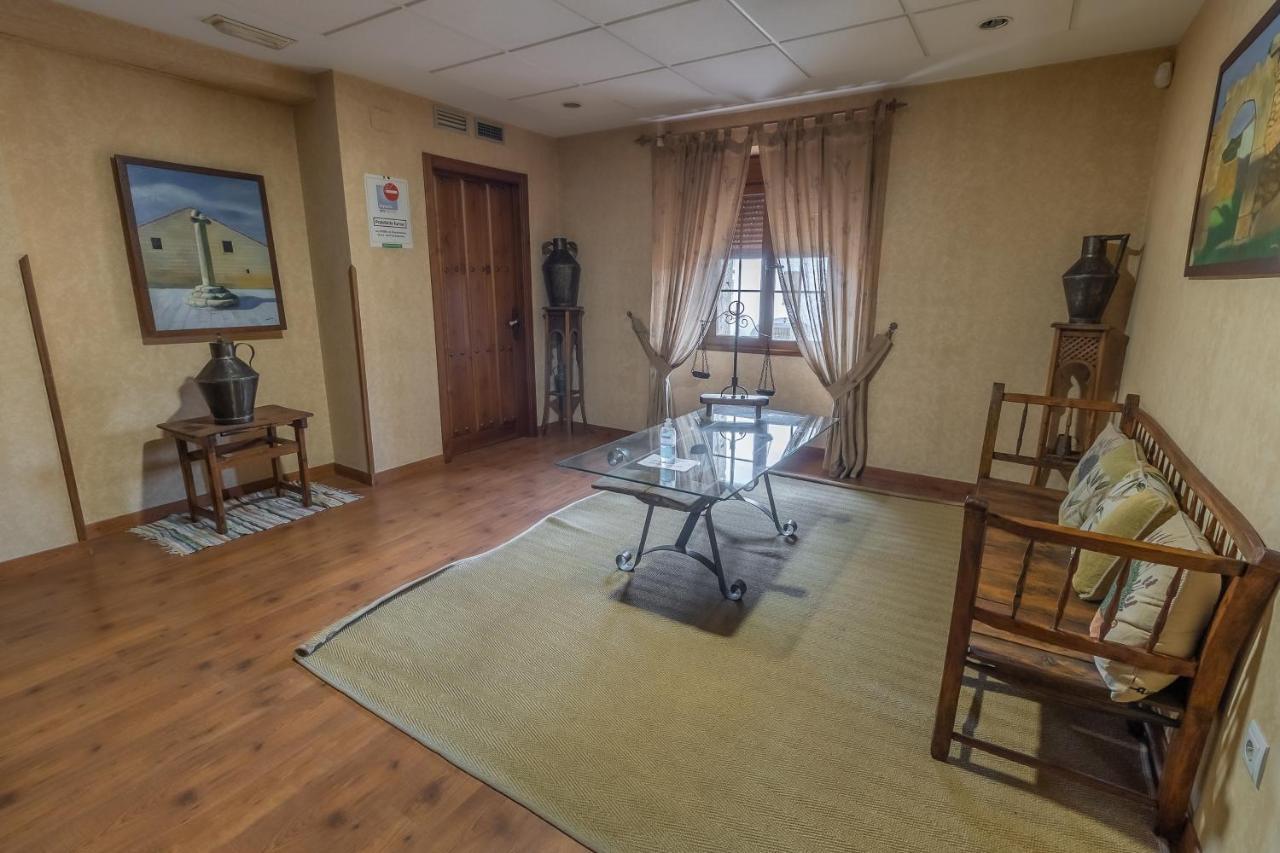 Hotel Rural El Labriego By Vivere Stays Plasenzuela ภายนอก รูปภาพ