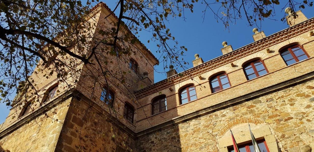 Hotel Rural El Labriego By Vivere Stays Plasenzuela ภายนอก รูปภาพ