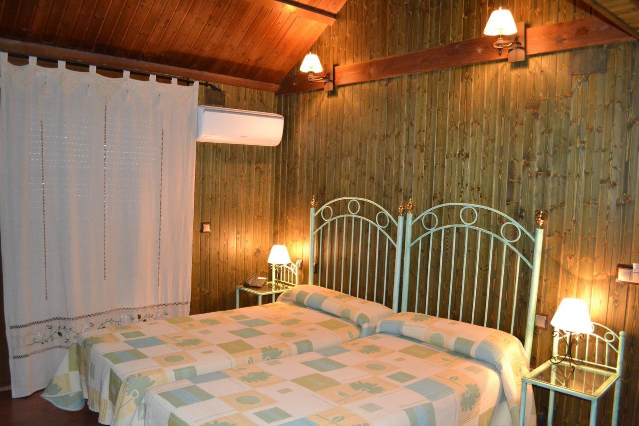 Hotel Rural El Labriego By Vivere Stays Plasenzuela ภายนอก รูปภาพ