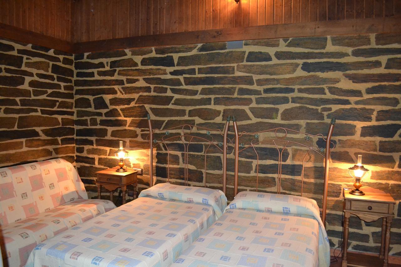 Hotel Rural El Labriego By Vivere Stays Plasenzuela ภายนอก รูปภาพ
