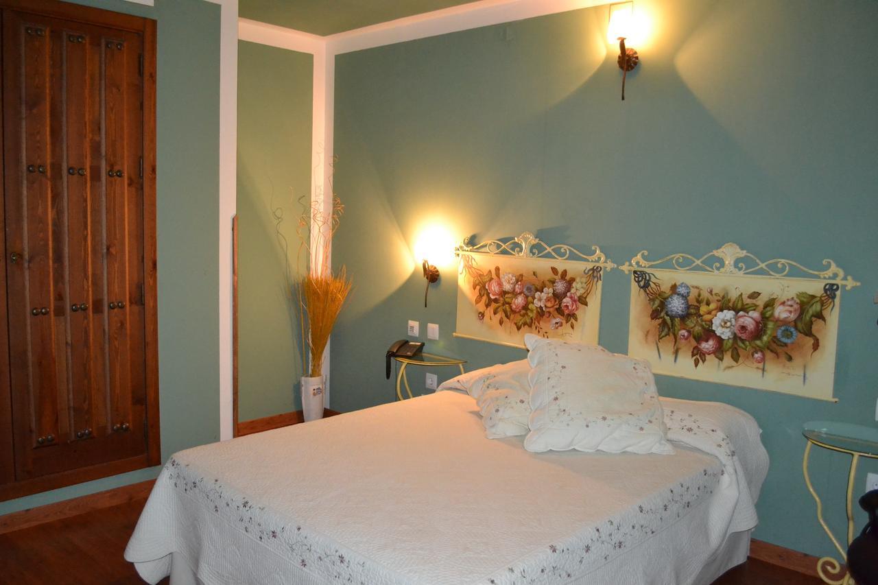 Hotel Rural El Labriego By Vivere Stays Plasenzuela ภายนอก รูปภาพ